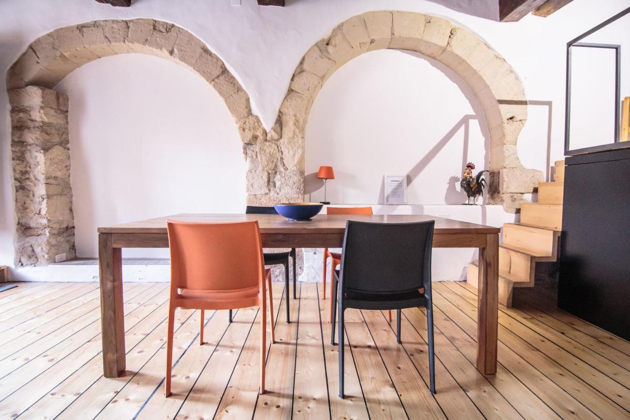 Apartment Scuderie Reali - Loft In Castello, Old Town Cagliari